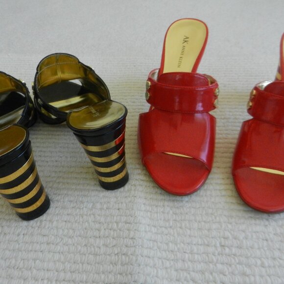 TWO PAIRS AK Anne Klein Red & BLACK PATENT Open Toe Slide Sandals Size 10M - Picture 9 of 14